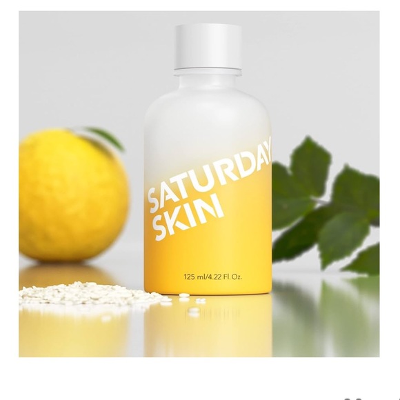 Yuzu Saturday Skin Vitamin C Bright Toner NIB 🫶 - Picture 2 of 5